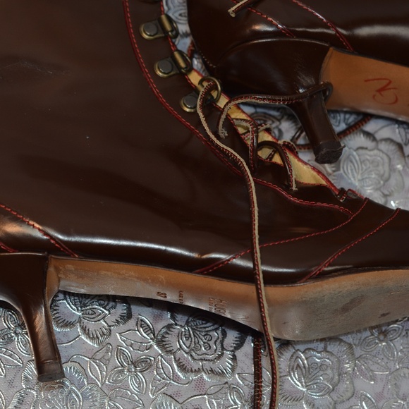 Hugo Boss Brown Granny Style kitten heel boots SZ 37 - Picture 4 of 5